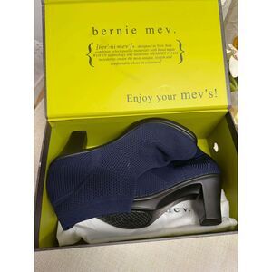 Bernie Mev Women Doll Block Heel Sock Ankle Booties Size 9.5-10